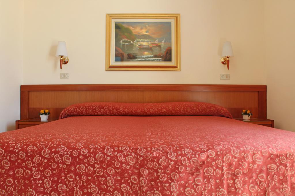 Hotel Delle Nazioni ミラノ・マリッティマ エクステリア 写真